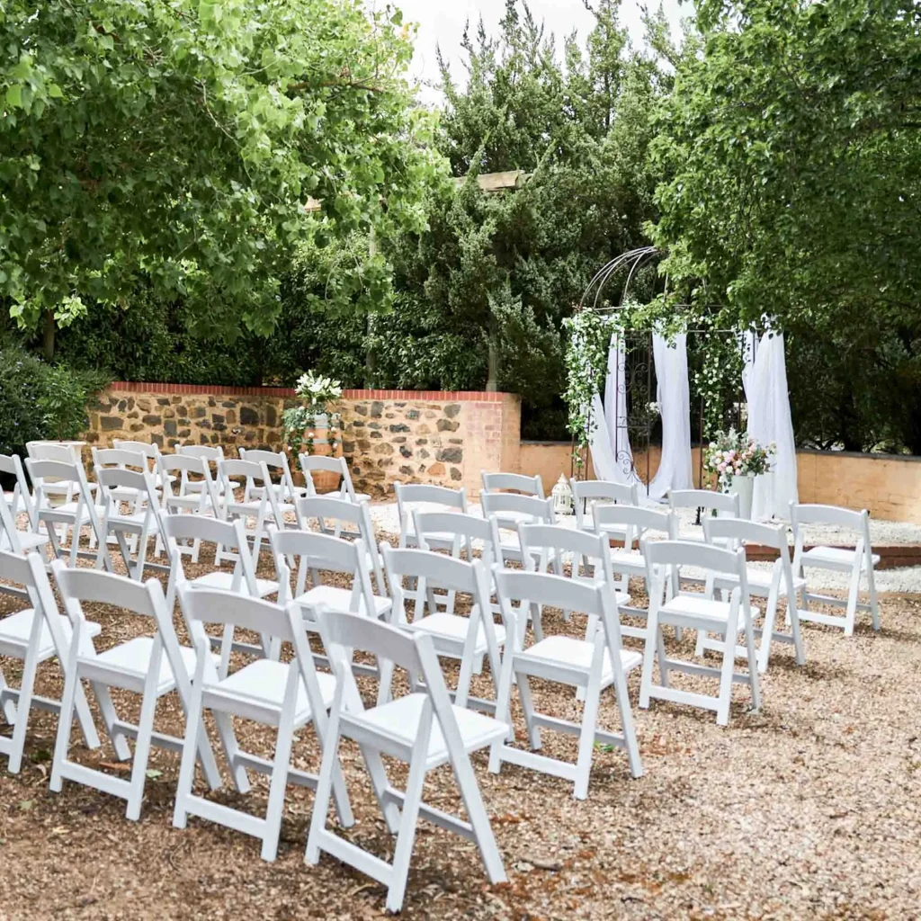 Goona Warra Estate - Weddings and Engagements, Winery, Wedding Venue in Sunbury